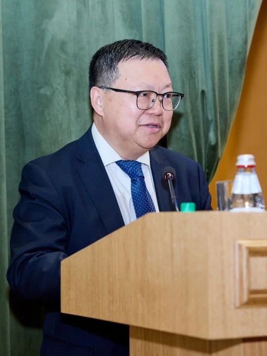 6388774331324510177071422